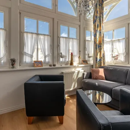 3 Eden Mit Strandkorb Binz